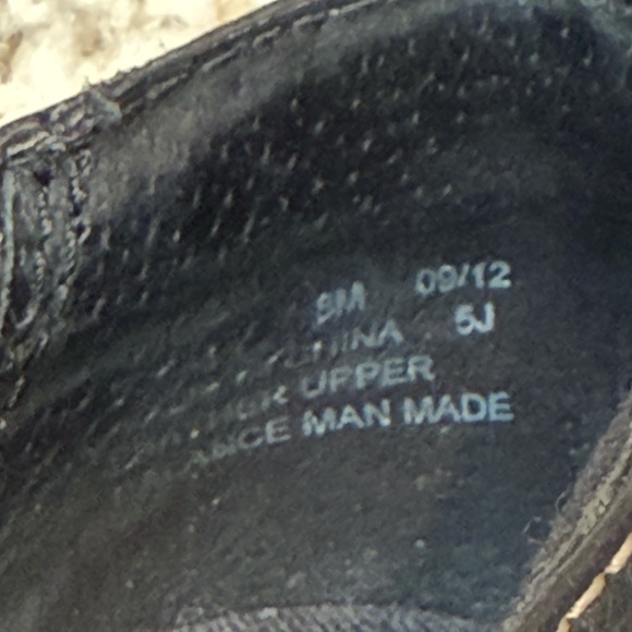 Clarks Women’s Black Leather Mary Jane Comfort Shoes Size 8 - Picture 6 of 7